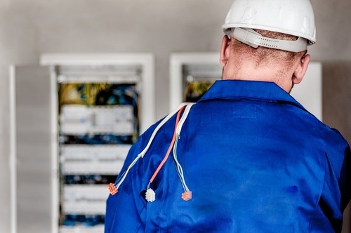 elektros darbai elektros darbai